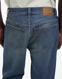 Relaxed Taper Jeans