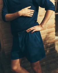 Indigo-Dyed Everywear Shorts | Madewell