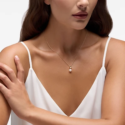 Yellow Gold Freshwater Pearl and Stud Pendant Necklace