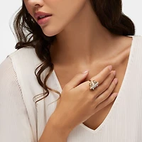 Exceptional Guilloché Yellow Gold and Diamond Ring - 7