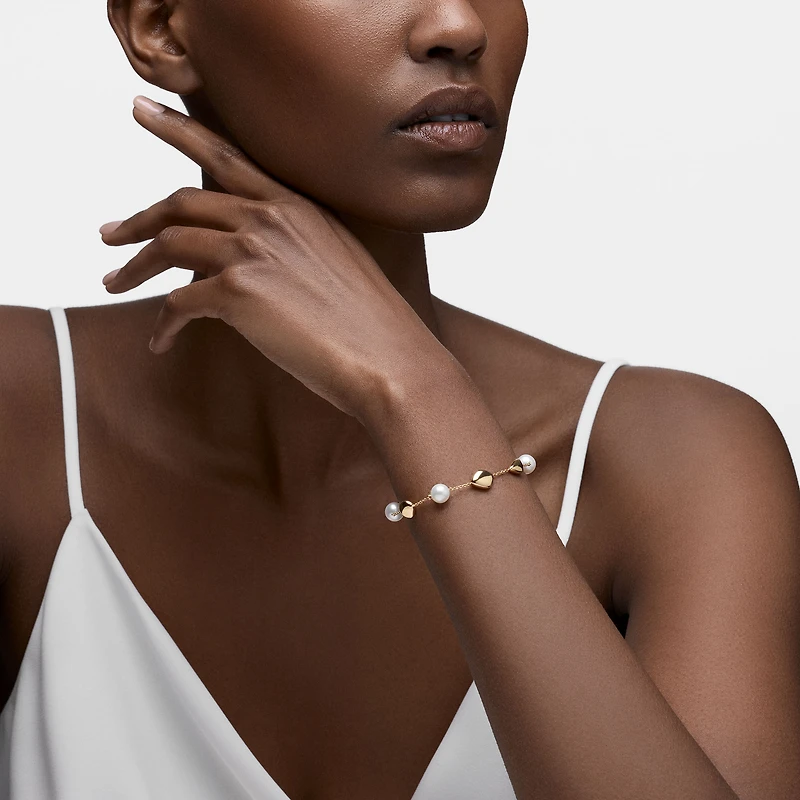 Yellow Gold Pearl Bracelet