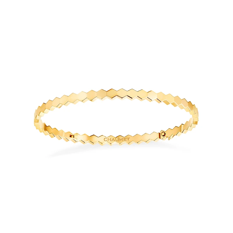 Bee de Chaumet Yellow Gold Bangle