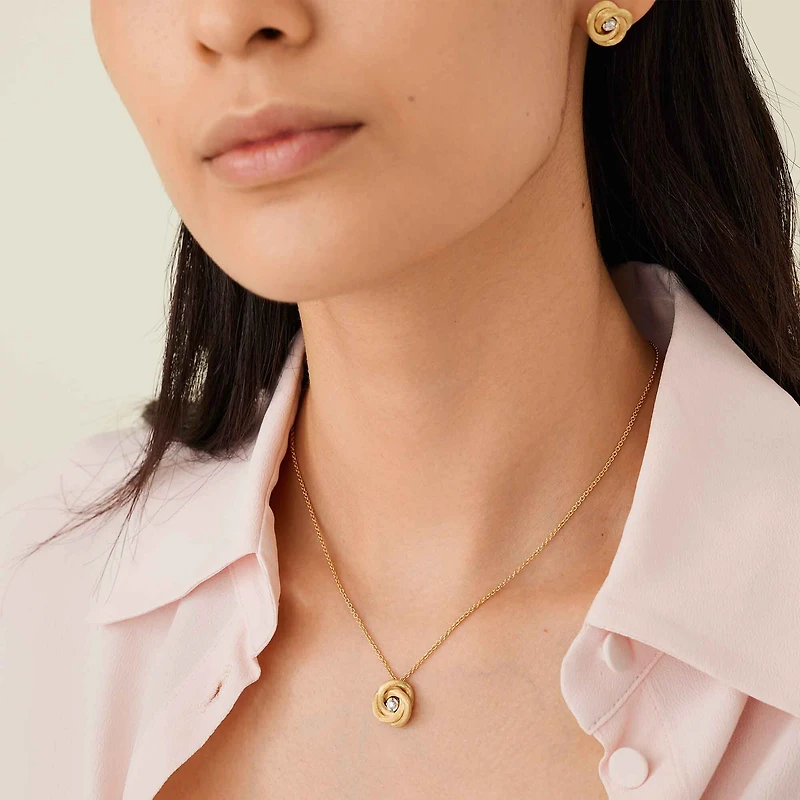 Jaipur Yellow Gold and Diamond Flower Pendant