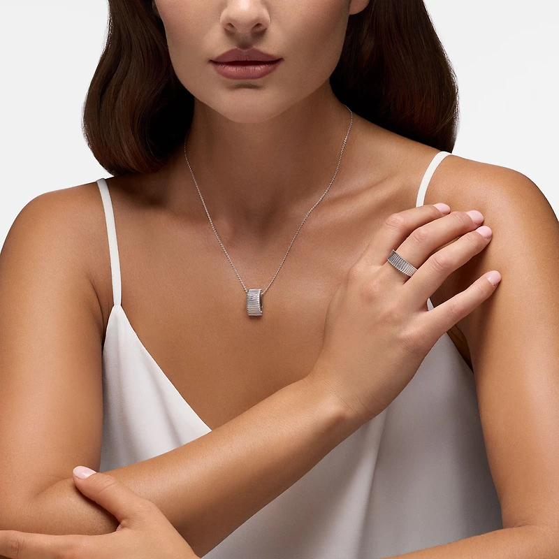 Silver Pleated Necklace