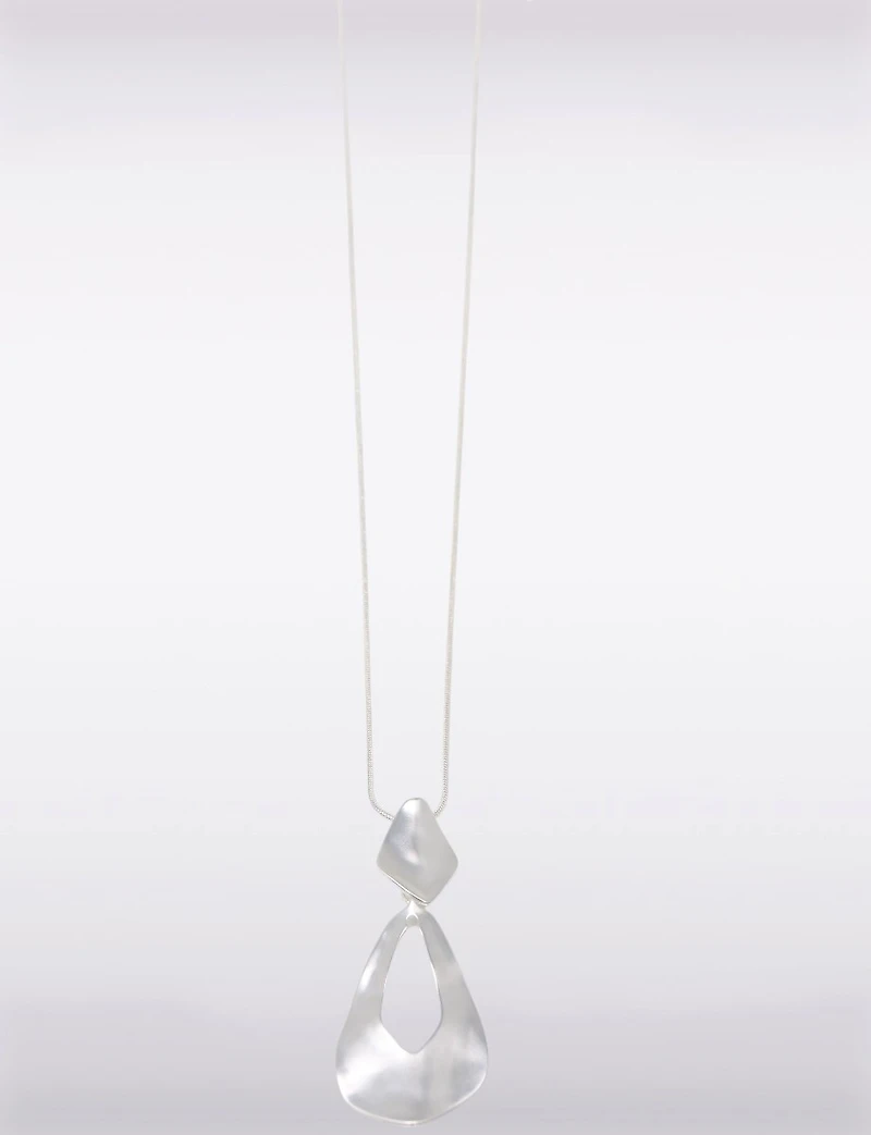 Collier Texturé Chic Hypoallergénique avec Pendentif Martelé Argenté