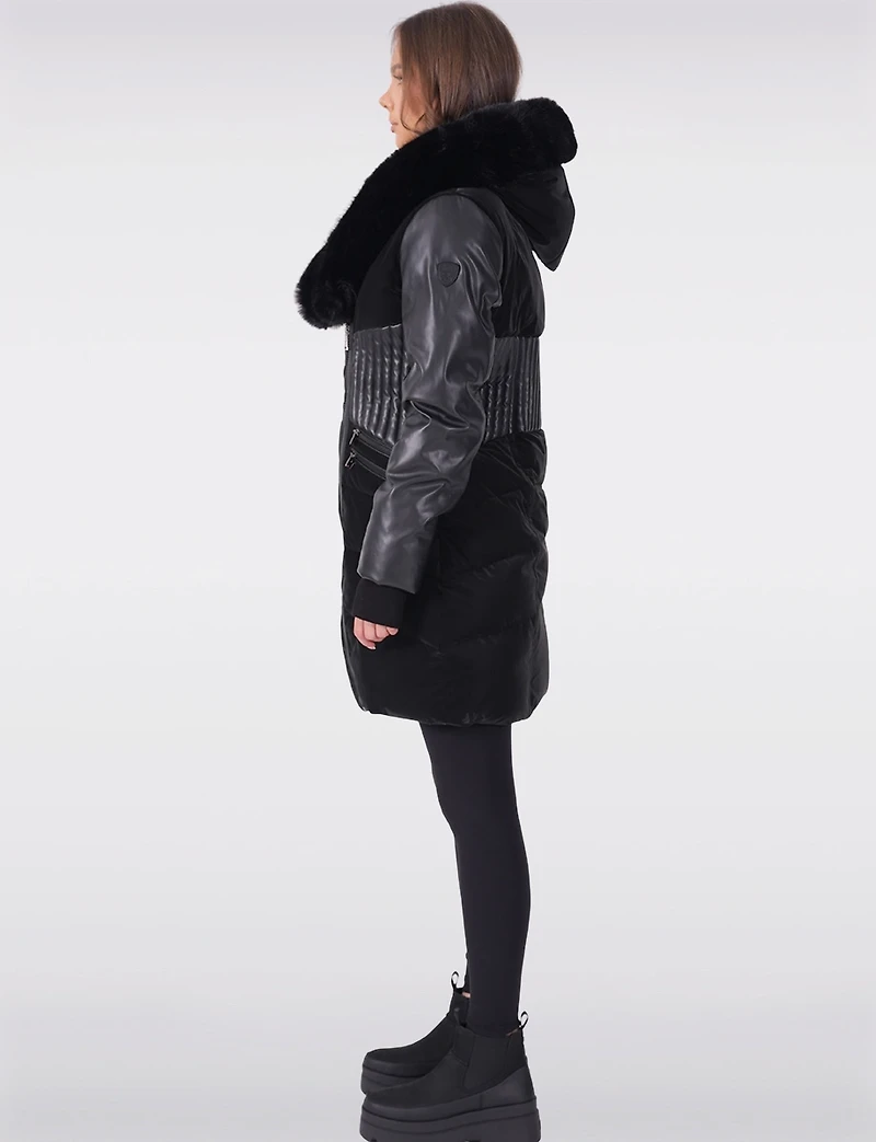 Manteau Chic avec Détails en Simili Cuir Plastron et Capuche Intégrée par Sicily