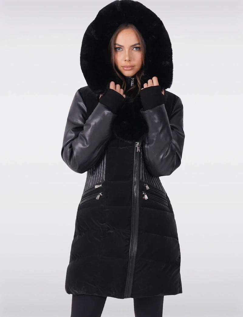 Manteau Chic avec Détails en Simili Cuir Plastron et Capuche Intégrée par Sicily