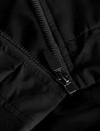 Veste Coupe-Vent Léger pour Homme avec Col Montant par Jack & Jones