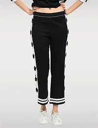 Pantalon à Enfiler avec Détail de Double Bande et Appliqués Floraux par Orly