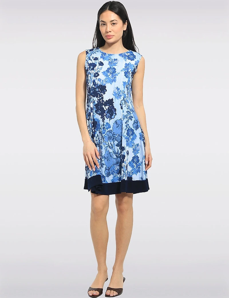 Robe Sans Manches Évasée à Imprimé Floral Bleu Avec Ourlet Contrasté par Perle