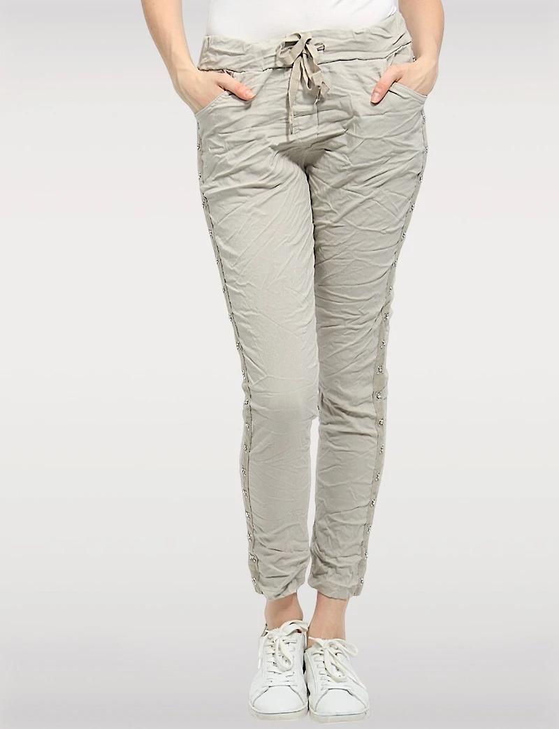 Pantalon Froissé Extensible Ajusté avec Taille Ajustable et Strass par Froccella