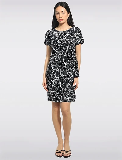 Robe en tricot ITY froncée à motif de feuilles monochromes par Perle