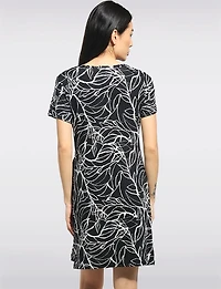 Robe en tricot ITY froncée à motif de feuilles monochromes par Perle