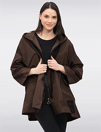 Veste Court Ample Longue Ultra-légère À Capuche & Cordon en Ruban par Froccella