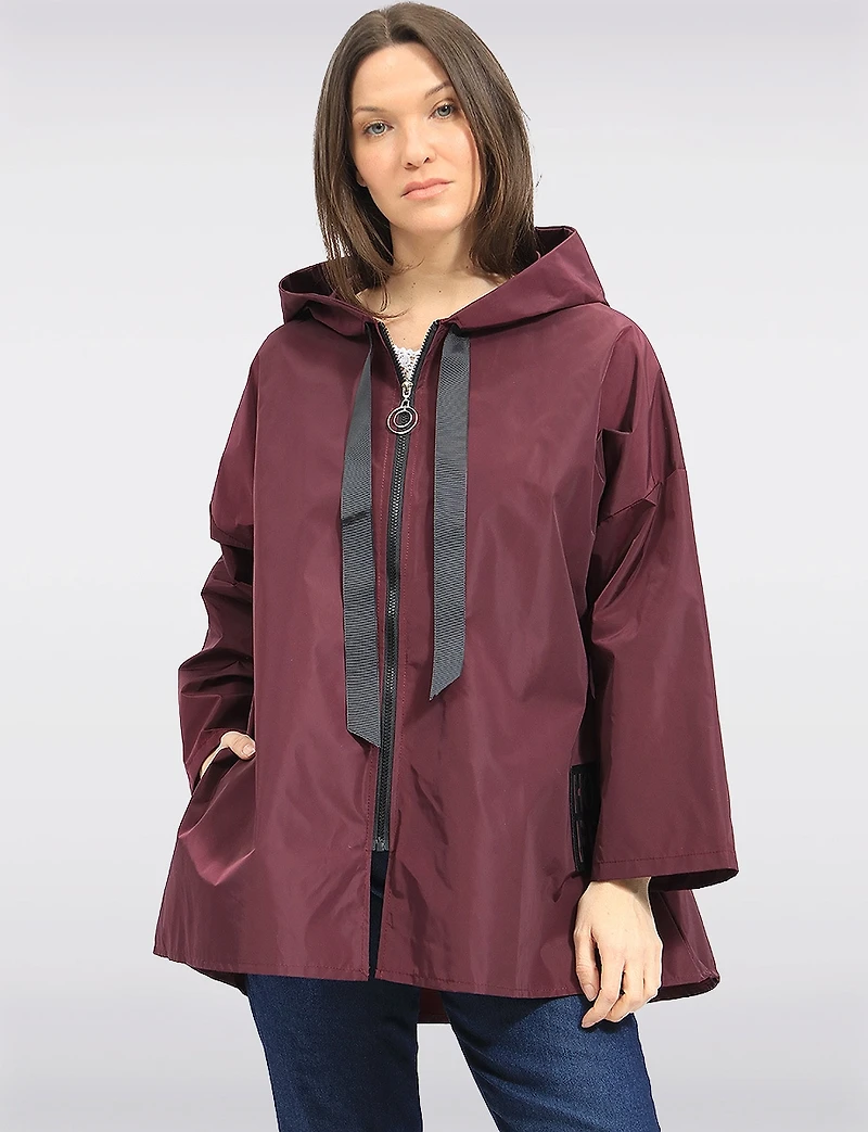 Veste Court Ample Longue Ultra-légère À Capuche & Cordon en Ruban par Froccella