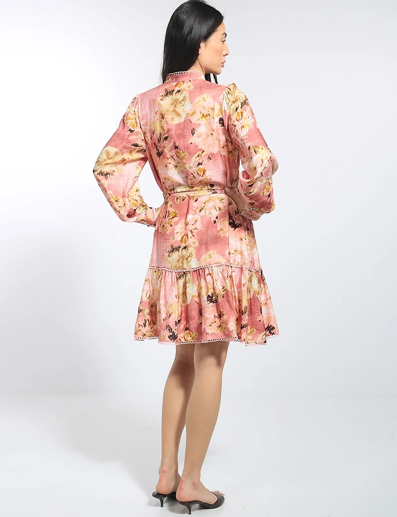 Robe Floral Col Officier Boutonnée Ceinturée À Manches Longues Par Stella Morgan