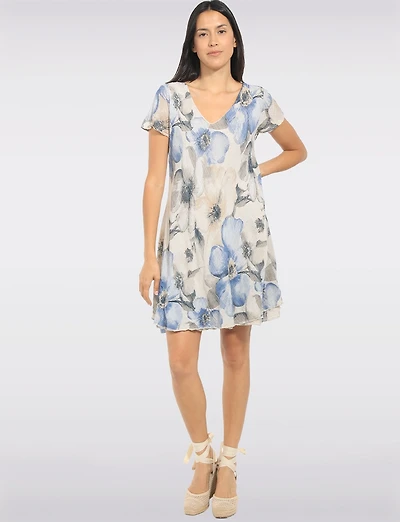 Robe Fleurie en Tissu Froissé à Col V Manches Volantées Étages par Froccella
