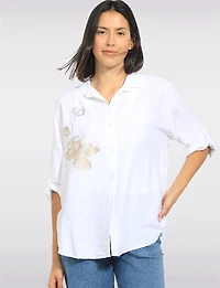 Chemise Fleurie Boutonnée Manches Retroussables Ourlet Asymétrique par Froccella