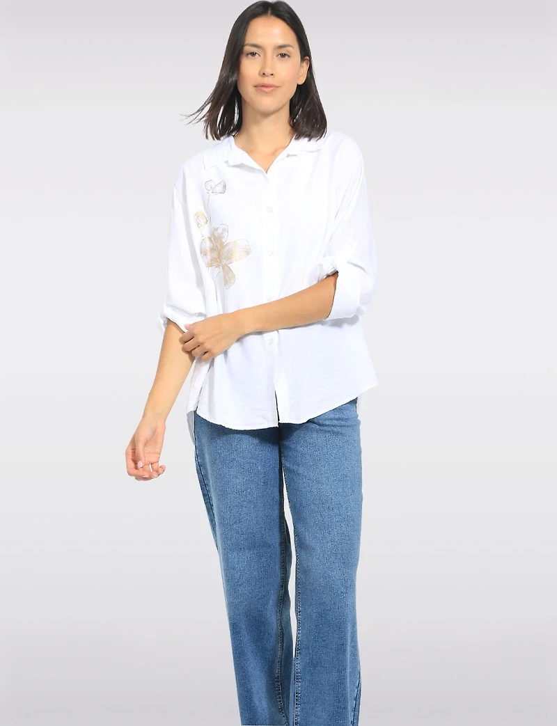 Chemise Fleurie Boutonnée Manches Retroussables Ourlet Asymétrique par Froccella