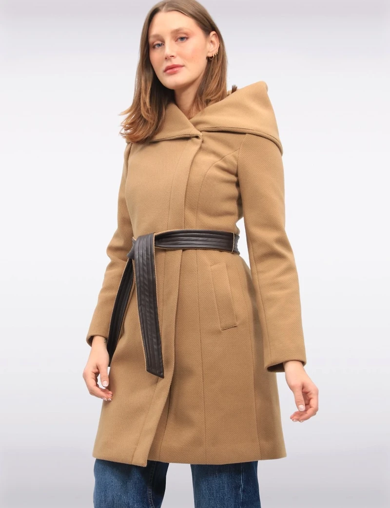 Manteau Trench Végétalien Ceinturé à Grande Capuche par Cole Haan