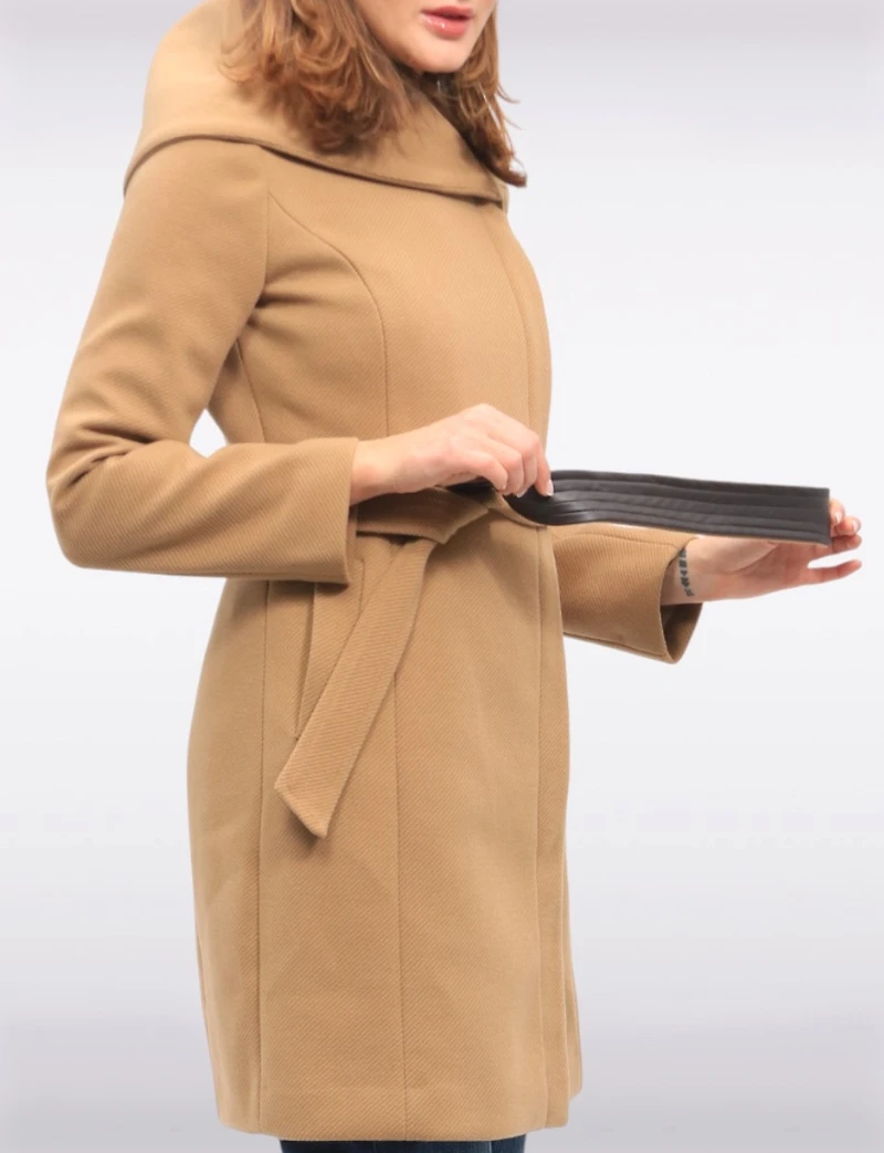 Manteau Trench Végétalien Ceinturé à Grande Capuche par Cole Haan