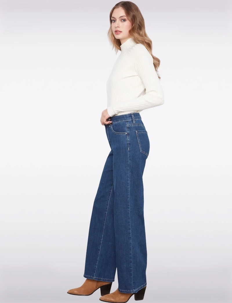 Pantalon Chloe large en denim extensible & taille régulière par Charlie B