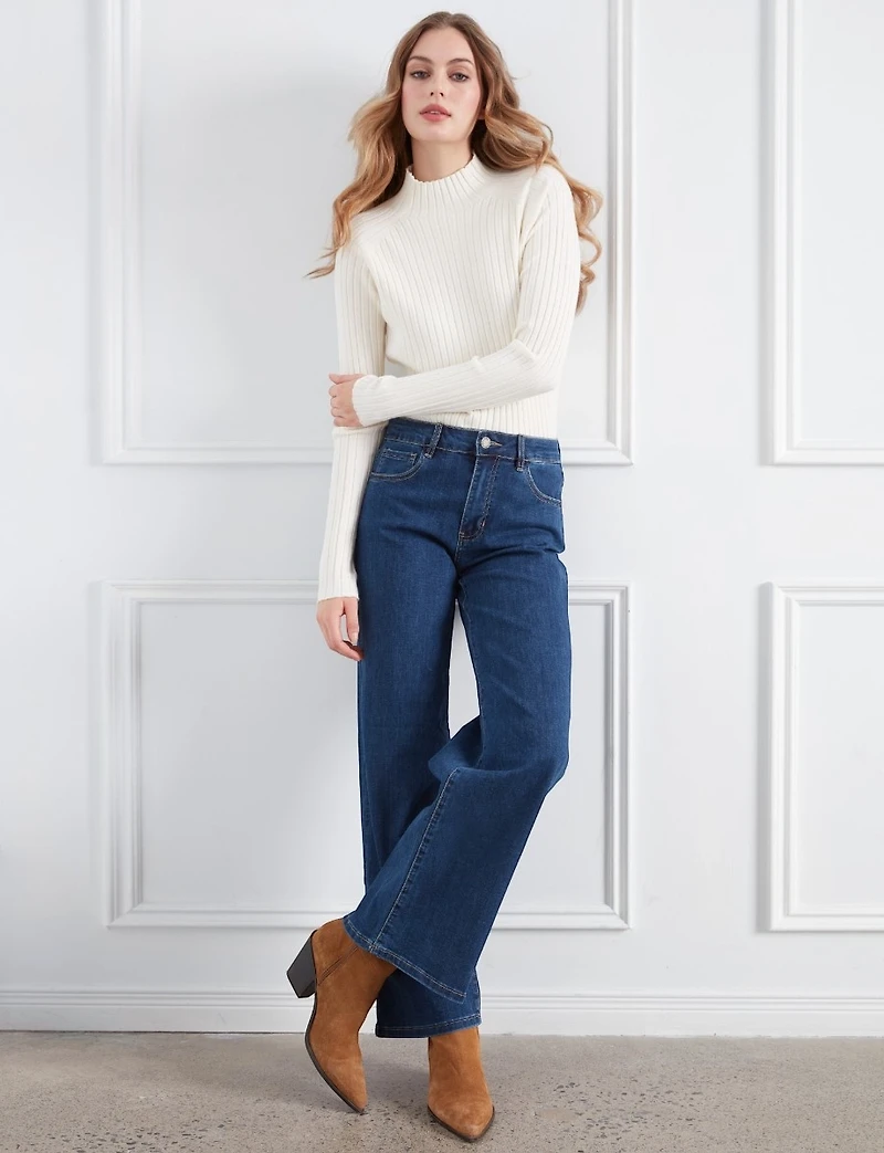 Pantalon Chloe large en denim extensible & taille régulière par Charlie B