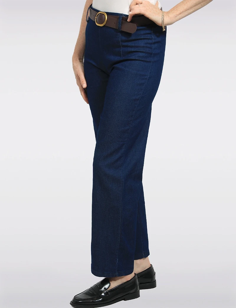 Pantalon Denim Extensible Foncé Coupe Droite Ceinture Faux Cuir par Froccella