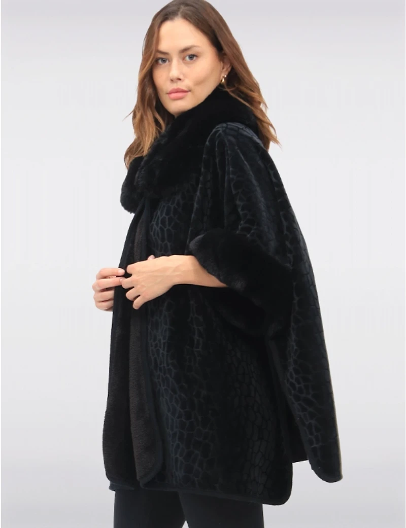 Manteaux Manteaux | La maison du manteau au Québec Cape-Châle Élégante Noire à Texture Chevron Douce Bordée de Fausse Fourrure