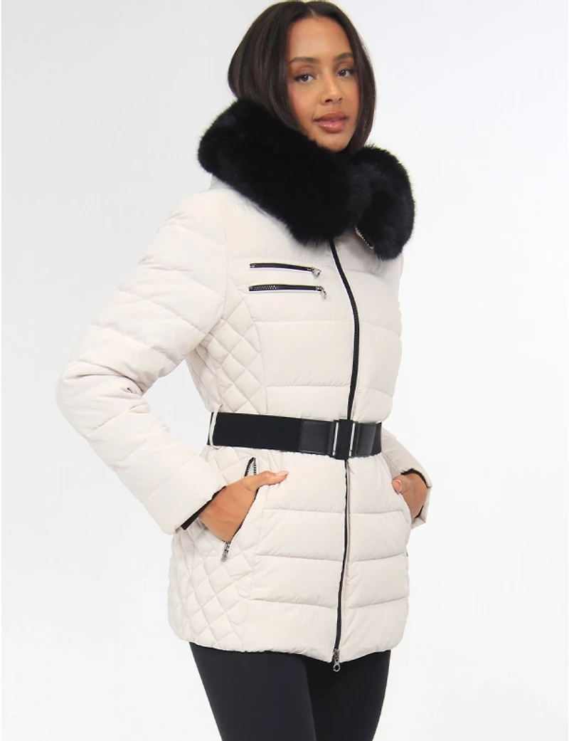 Manteau Polyloft Jennsen Ceinturé Matelassé Bordé De Fausse Fourrure Par Saki