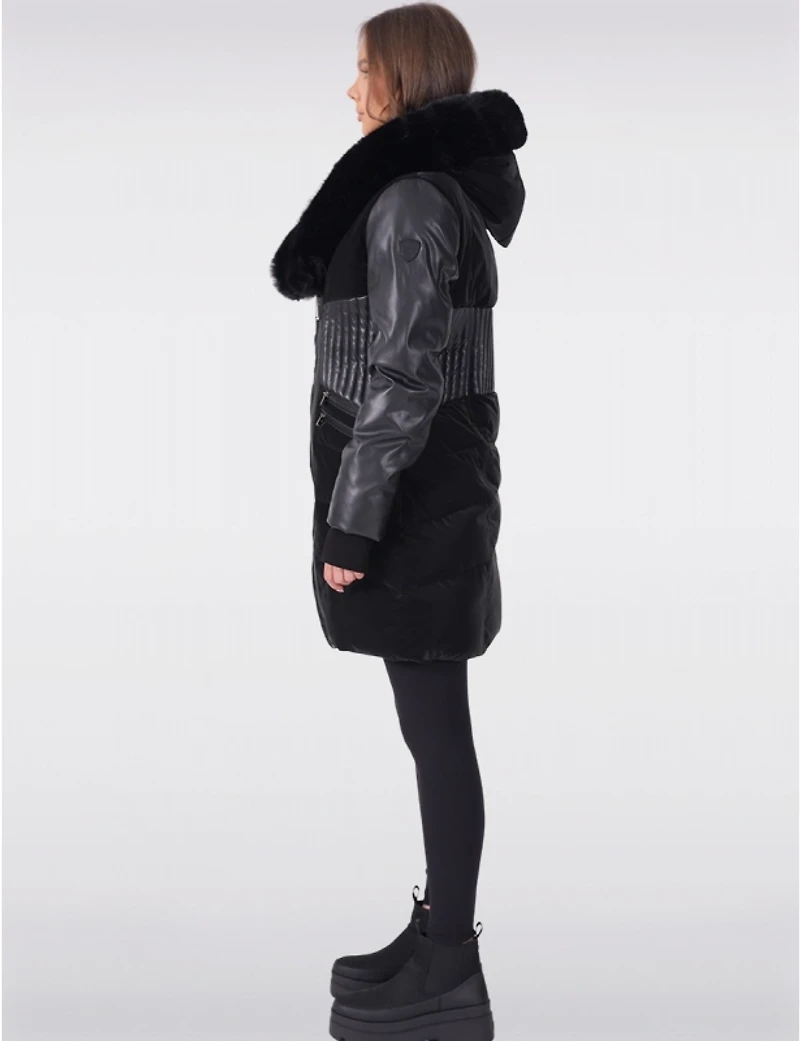 Manteaux | La maison du Manteau au Québec Chic avec Détails en Simili Cuir Plastron et Capuche Intégrée par Sicily