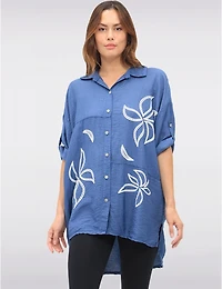 Manteaux | La maison du manteau au Québec Blouse Asymétrique à Boutons avec Appliqué Floral et Manches 3/4 par Froccella
