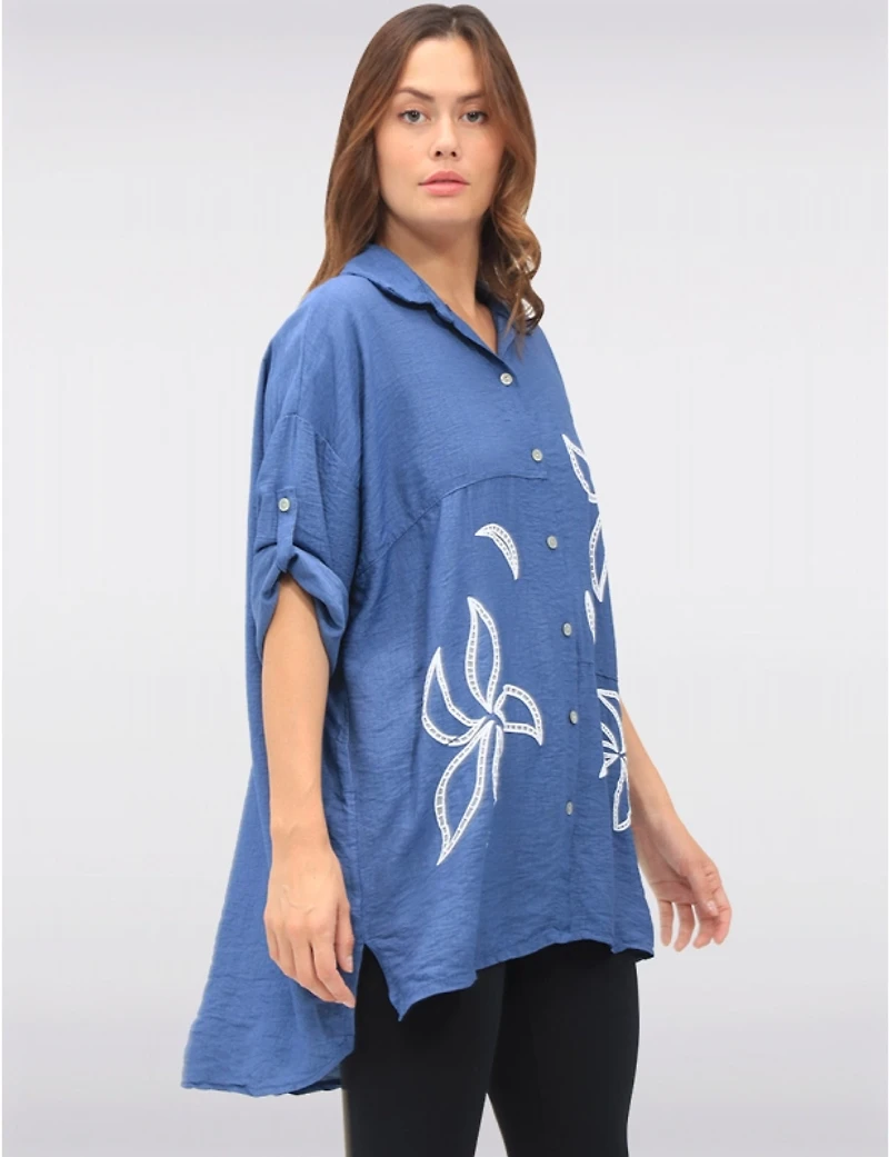 Manteaux | La maison du manteau au Québec Blouse Asymétrique à Boutons avec Appliqué Floral et Manches 3/4 par Froccella