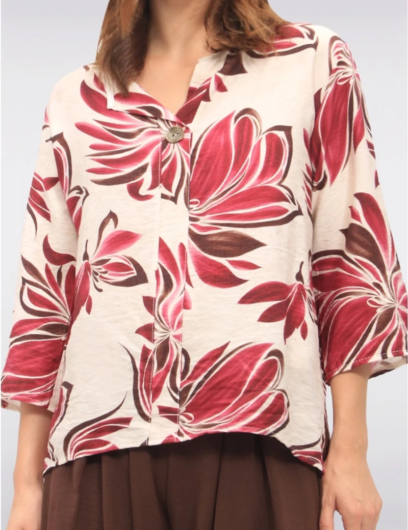 Haut à Fleurs avec Encolure Fendue Manches 3/4 et Détail Bouton par Froccella