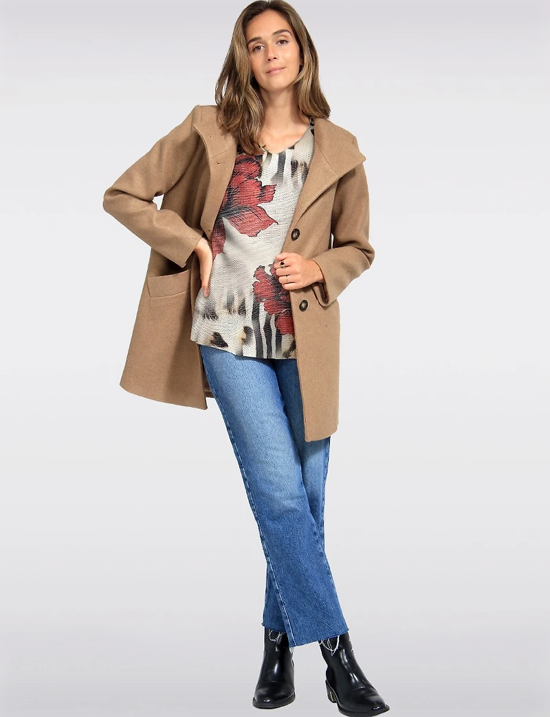 Manteau Zoe Coupe Droite en Laine Mélangée Col Haut & Boutonnage Simple Par Saki