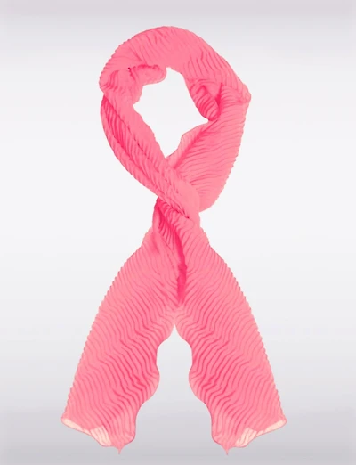 Foulard en Mousseline Plissé Texturé avec Bords Scallopés Élégants