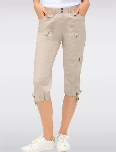 Capri Cargo Charlene avec Tirettes Ajustables à l'Ourlet par Dash Clothing