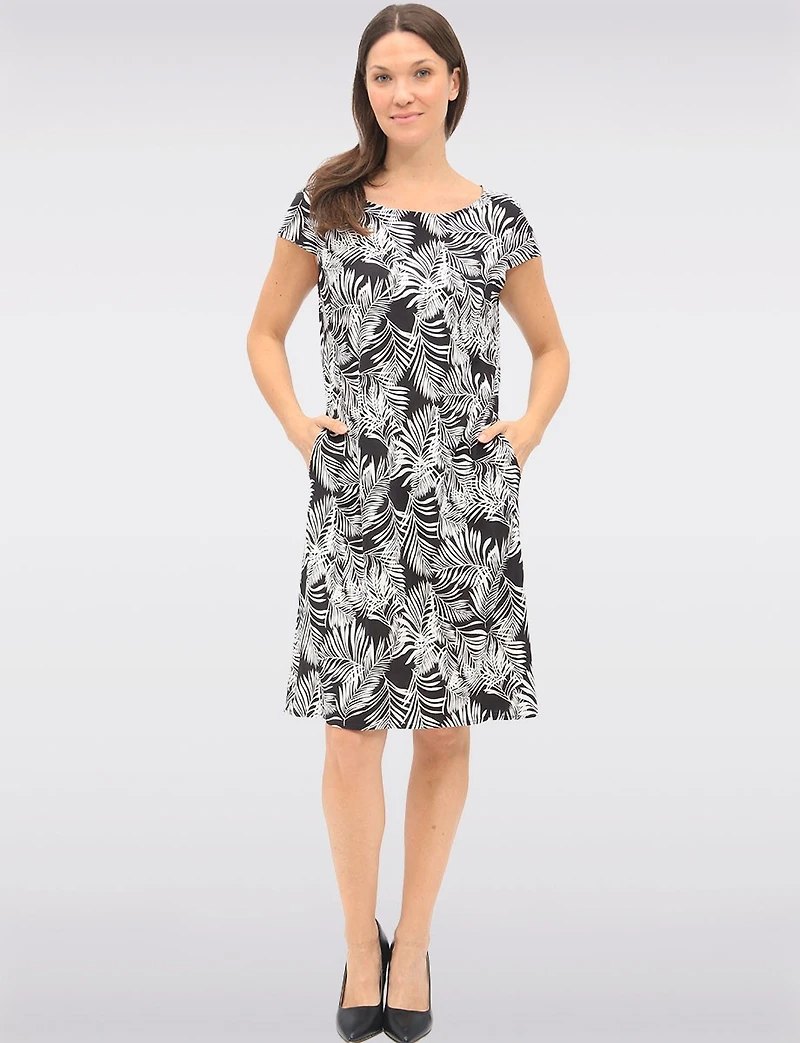 Robe Imprimée À Manches Courtes Coupe Ajustée Motif Feuilles Tropicales par Vamp