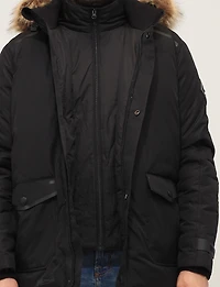 Parka en Éco-Duvet à Capuche avec Fourrure Vegan Amovible par Point Zero