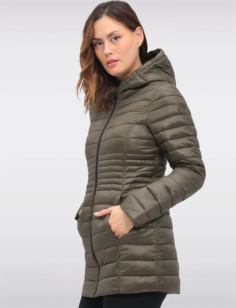 Manteau Long Végan Matelassé en Eco-duvet Ultraléger avec Capuche par Point Zero