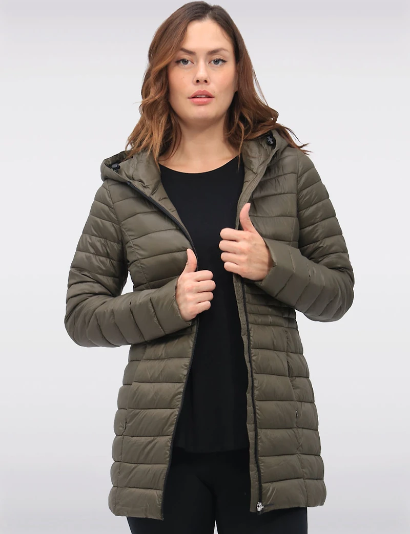Manteau Long Végan Matelassé en Eco-duvet Ultraléger avec Capuche par Point Zero