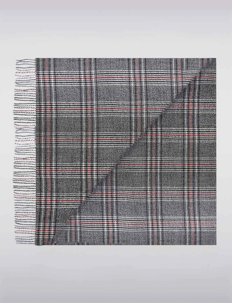 Foulard Classique Léger à Carreaux Gris Doux avec Franges sur les Côtés