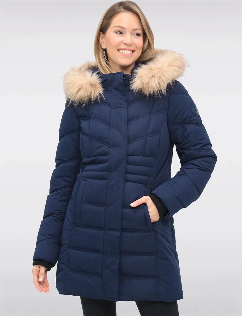 Doudoune Végan Matelassée à Capuche Amovible en Fausse Fourrure par Point Zero