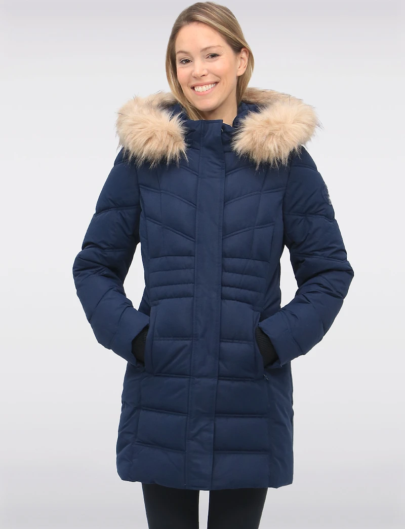 Doudoune Végan Matelassée à Capuche Amovible en Fausse Fourrure par Point Zero