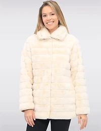 Manteau Fausse Fourrure Vegan Boxing Day par Saki | Manteaux