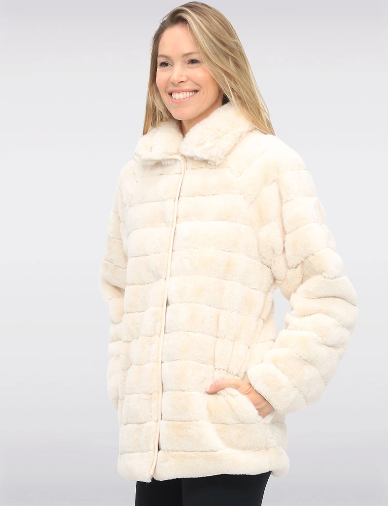 Manteau Fausse Fourrure Vegan Boxing Day par Saki | Manteaux