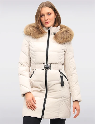 Doudoune Joelle Ceinturée Et À Capuche Bordée De Fourrure Véritable Par Sokos