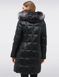 Manteau Beatrice Matelassé Ciré À Capuche Bordée De Fourrure Véritable Par Sokos