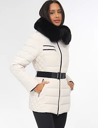 Manteau Polyloft Jennsen Ceinturé Matelassé Bordé De Fausse Fourrure Par Saki