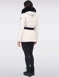 Manteau Polyloft Jennsen Ceinturé Matelassé Bordé De Fausse Fourrure Par Saki